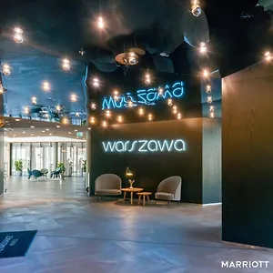 酒店 华沙机场万丽酒店, 华沙